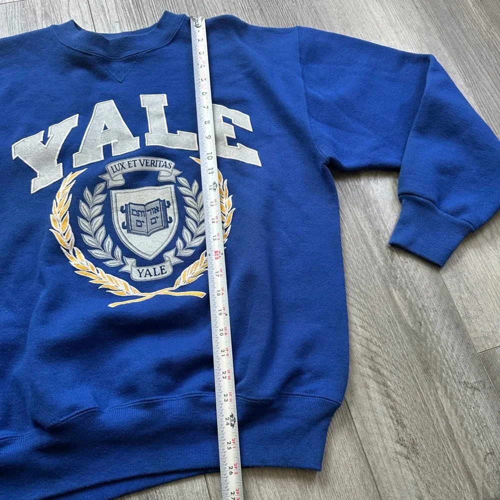 Vintage 80s/90s Yale University Champion Crewneck Sweatshirt Blue mens Large
